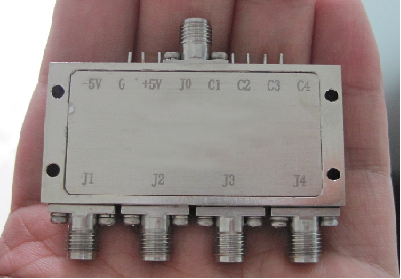 单刀四掷微波开关SP4T系列